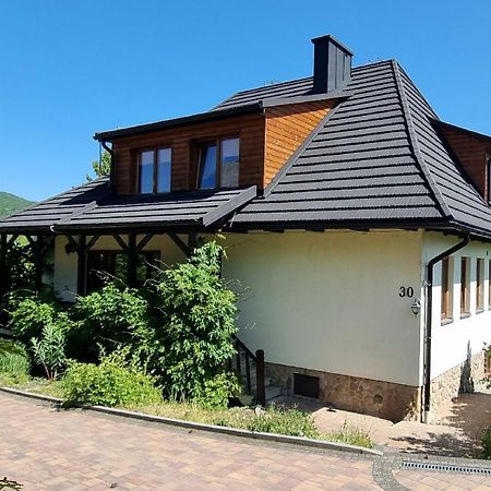 Mountain House Hotel Ustrzyki Dolne Exterior photo
