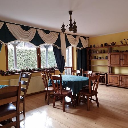 Mountain House Hotel Ustrzyki Dolne Exterior photo